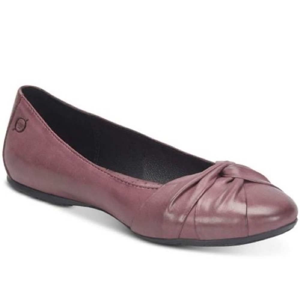 NIB Born Woman's Lily Ballet Flats Burgundy Size 7.5